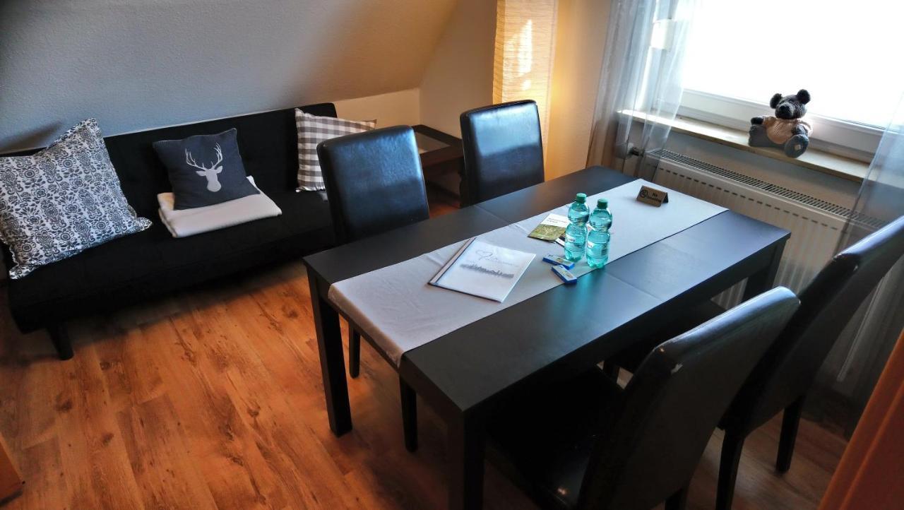Private Zimmer Bei Der Weser-Ems-Halle Oldemburgo Exterior foto