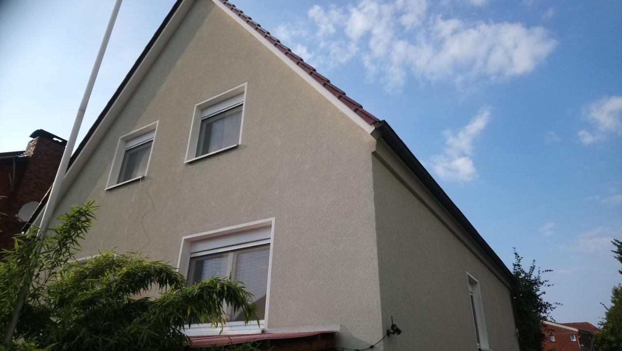 Private Zimmer Bei Der Weser-Ems-Halle Oldemburgo Exterior foto